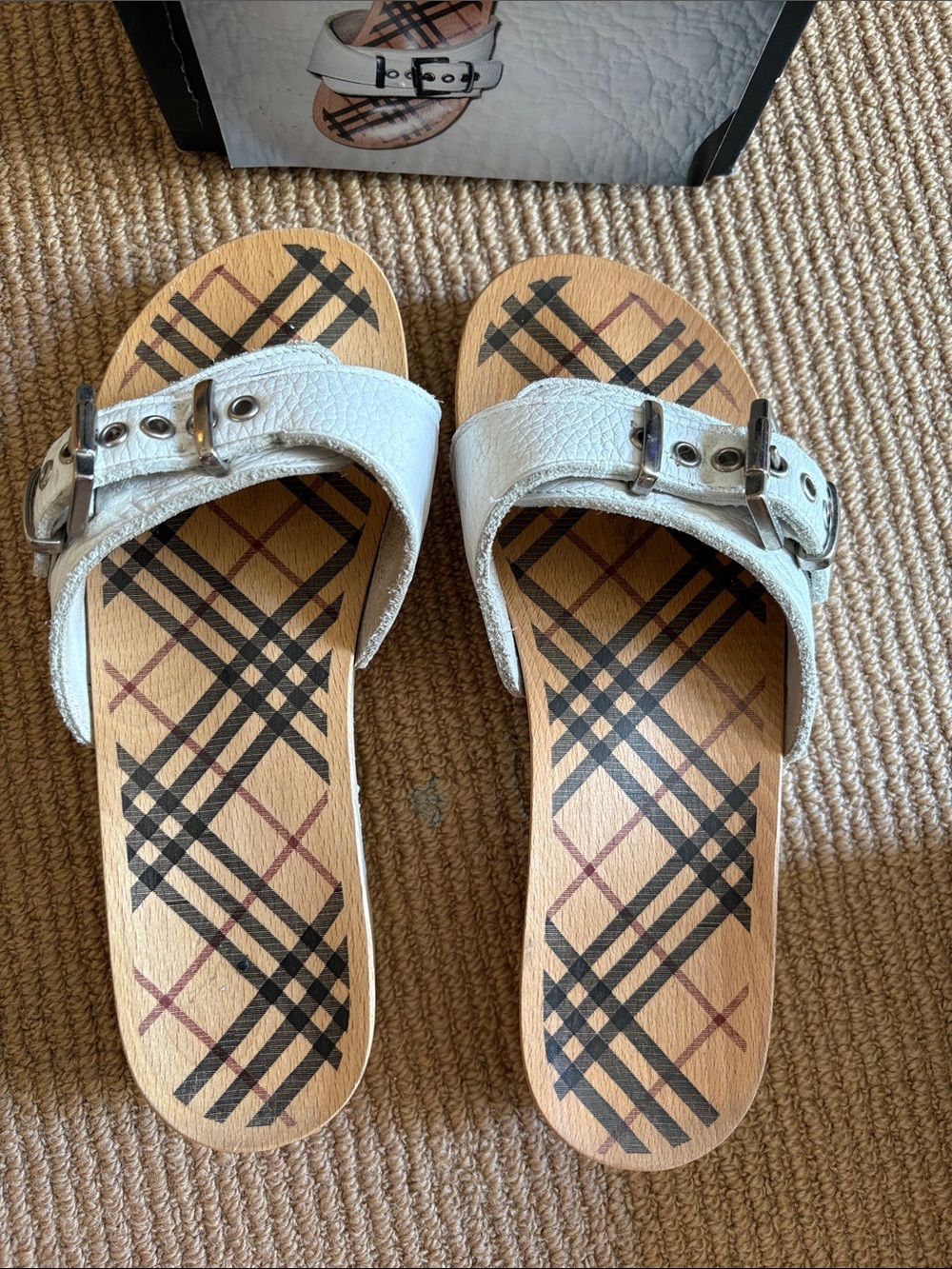 BURBERRY White Buckle Slide clog Sandals with Plaid Footbed